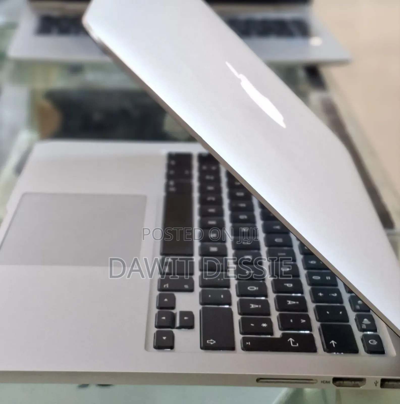 New Laptop Apple MacBook Pro 2014 8GB Intel Core I7 SSD 256GB