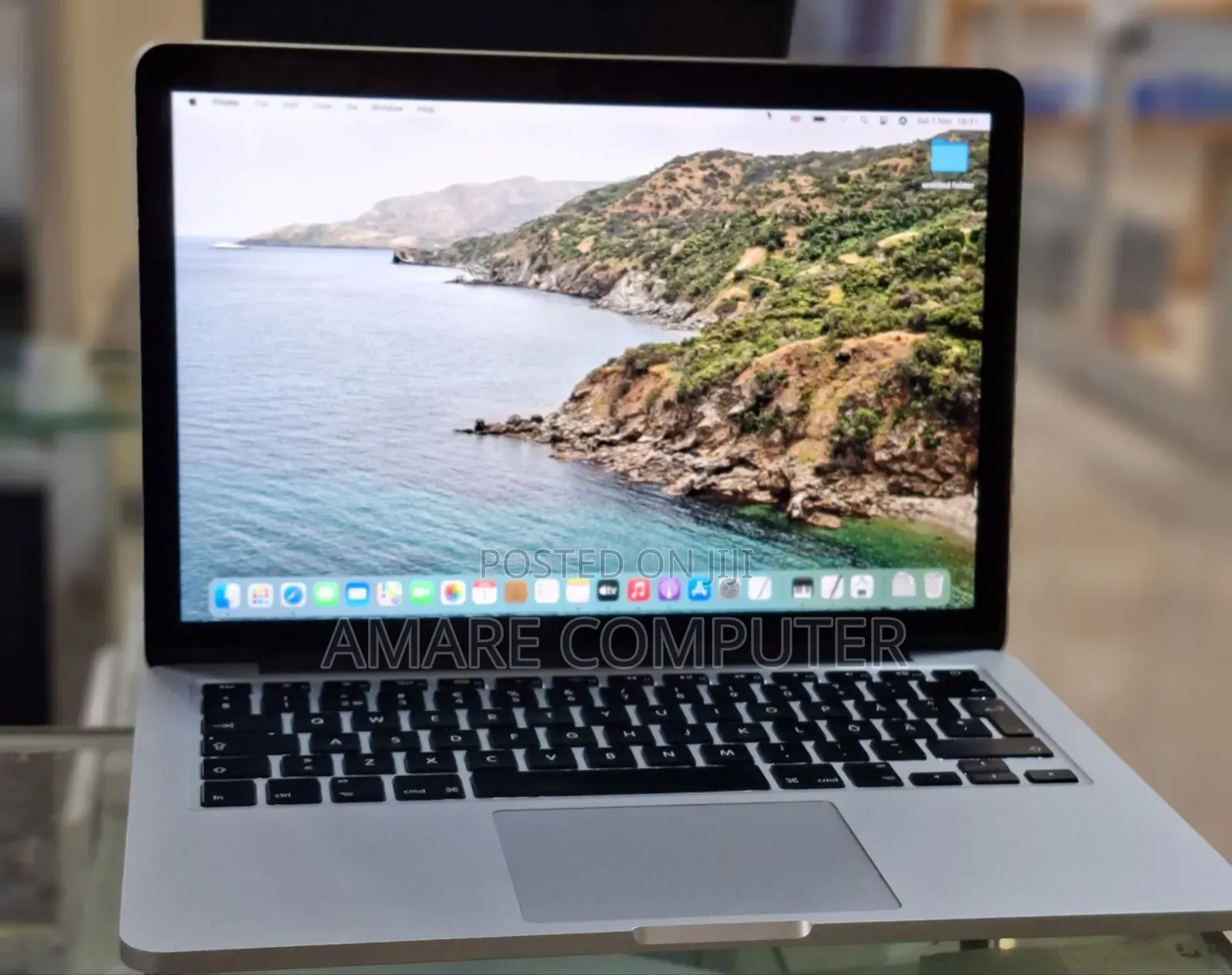 New Laptop Apple MacBook Pro 2014 8GB Intel Core I7 SSD 256GB