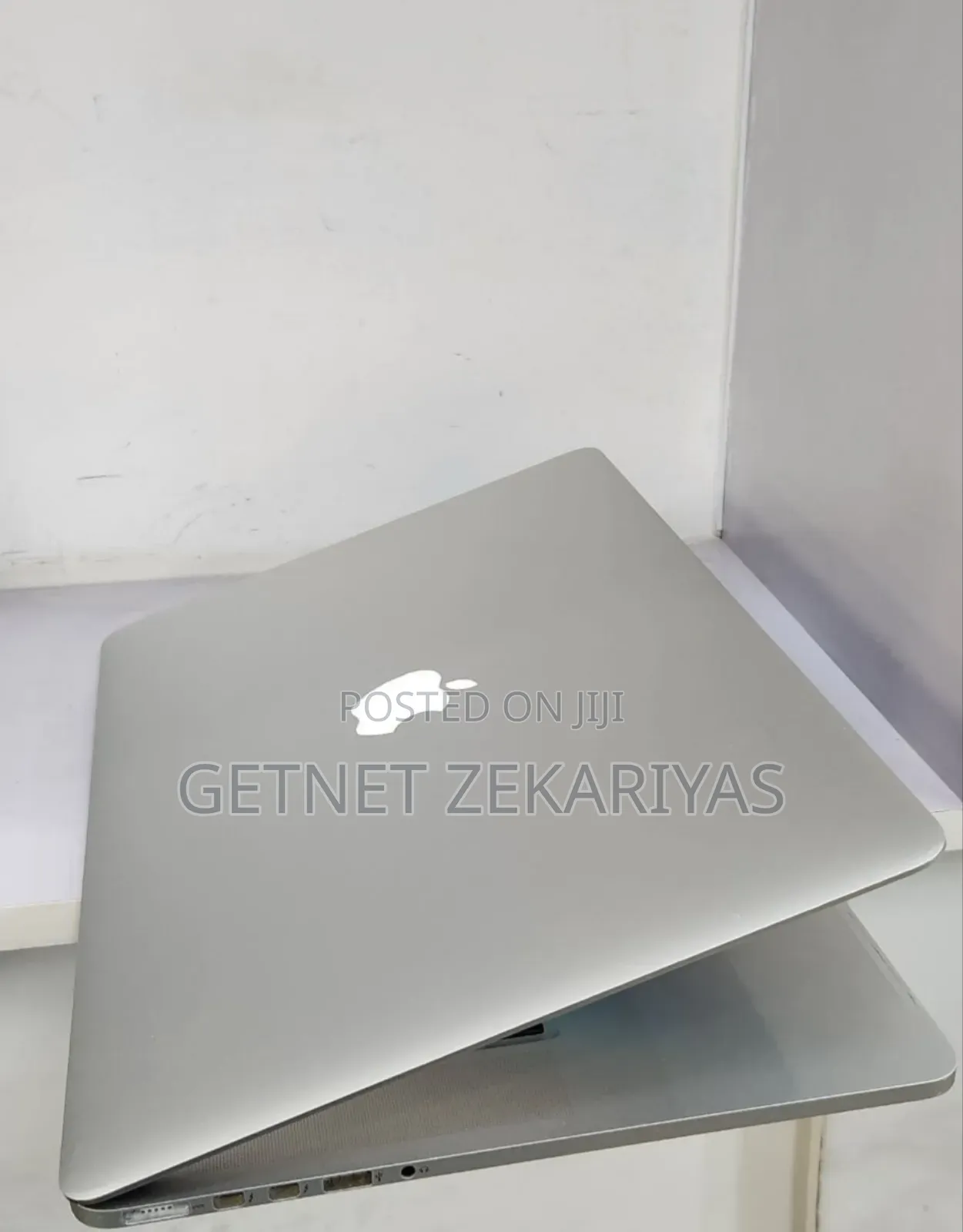 New Laptop Apple MacBook Pro 2015 16GB Intel Core i7 SSD 512GB