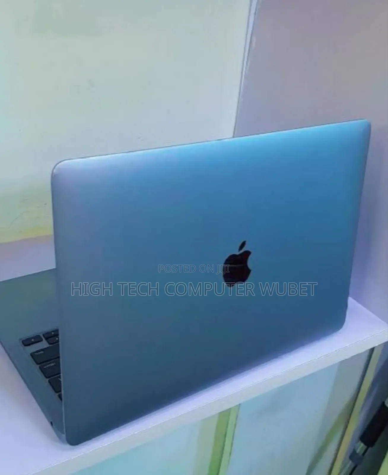 New Laptop Apple MacBook Air 2020 M1 8GB Apple M1 SSD 256GB