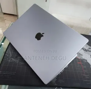 New Laptop Apple MacBook 64GB Apple M1 Max SSD 1T