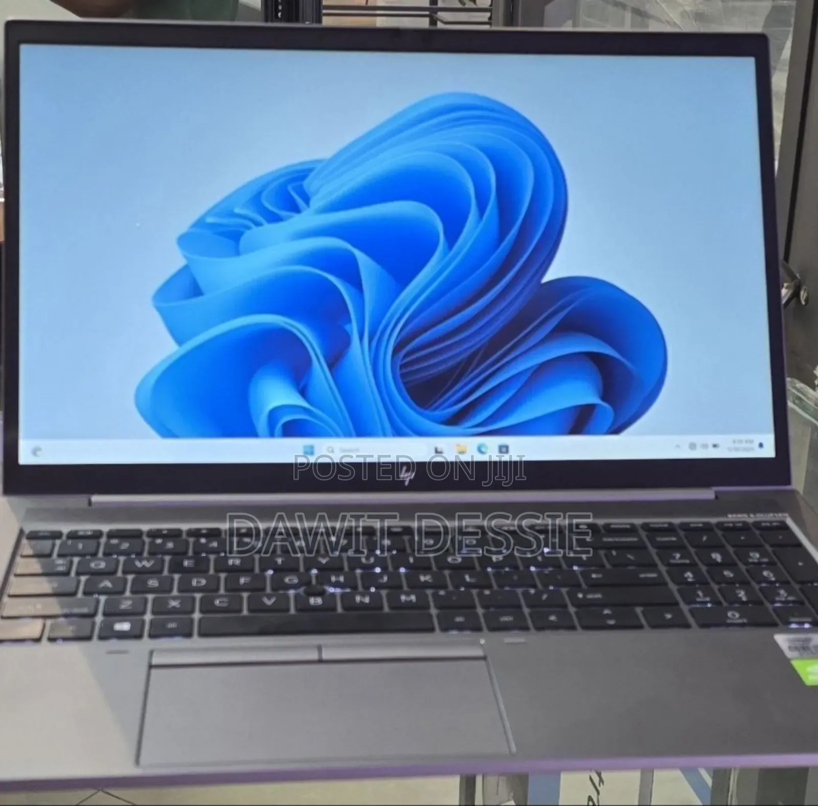 New Laptop HP 16GB Intel Core I7 SSD 1T