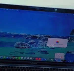 New Laptop Apple MacBook Pro M1 8GB Intel Core I7 SSD 256GB