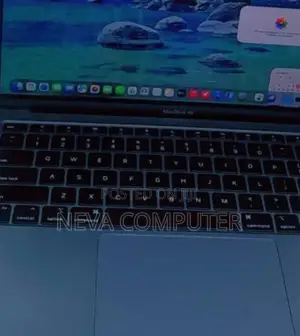 New Laptop Apple MacBook Pro M1 8GB Intel Core I7 SSD 256GB