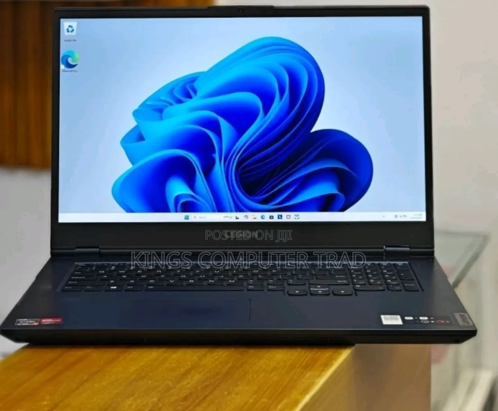 New Laptop Lenovo Legion 5 16GB AMD Ryzen 7 SSD 1T