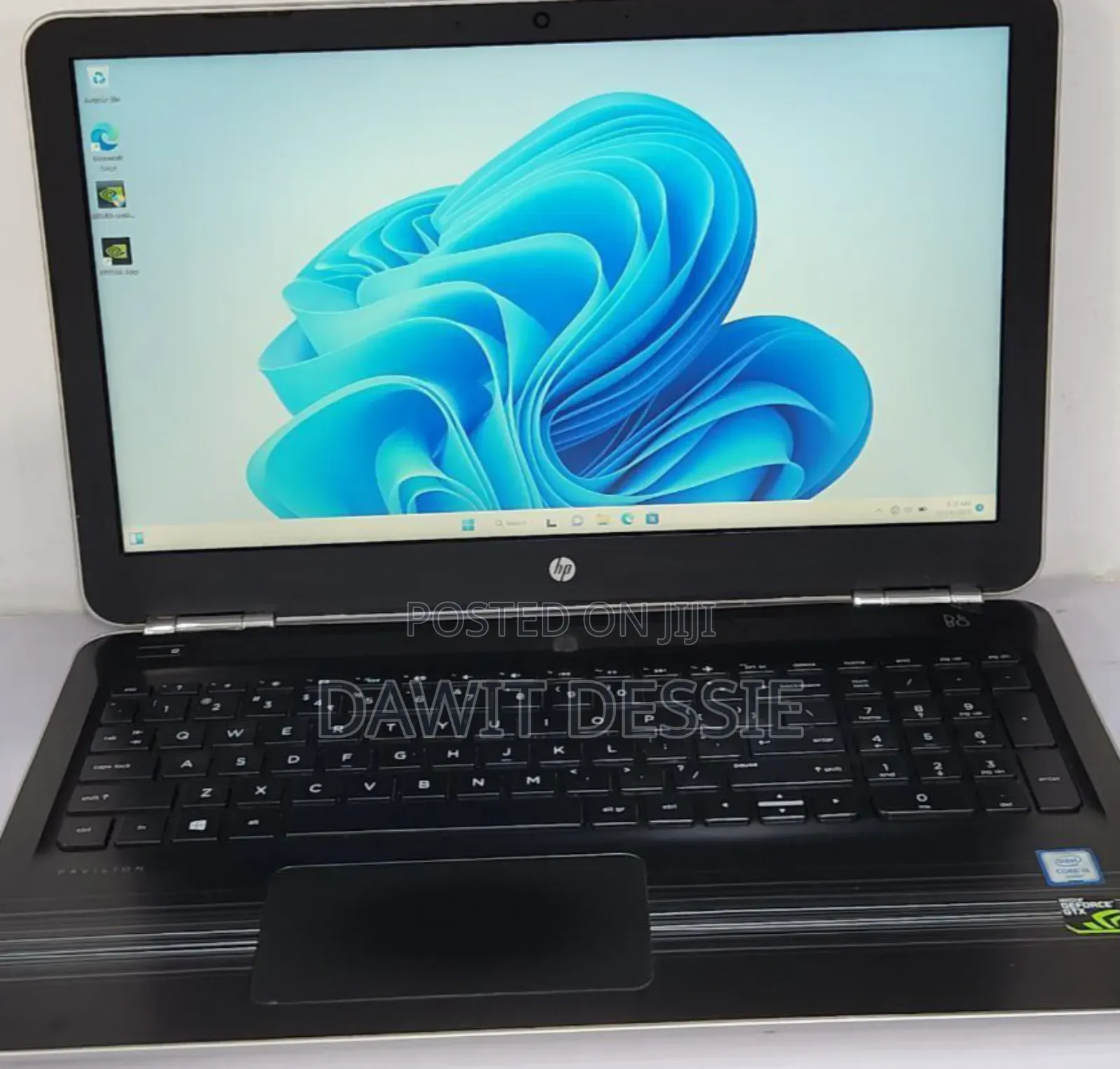 New Laptop HP Pavilion 15 8GB Intel Core I5 SSD 256GB