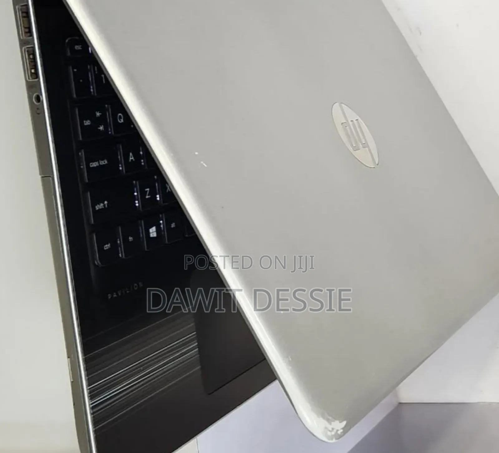 New Laptop HP Pavilion 15 8GB Intel Core I5 SSD 256GB