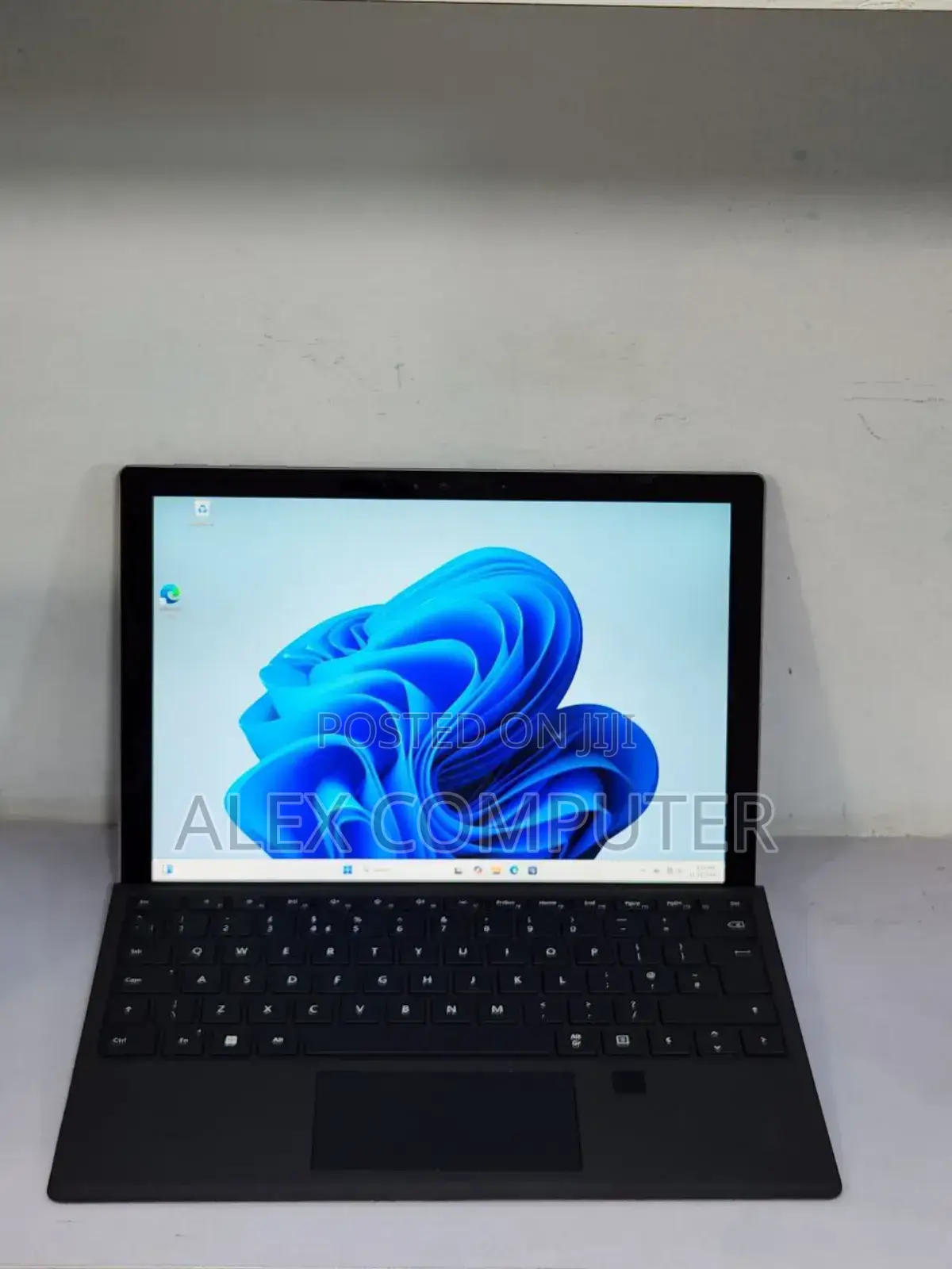 New Laptop Microsoft Surface Pro 7 16GB Intel Core I5 SSD 256GB