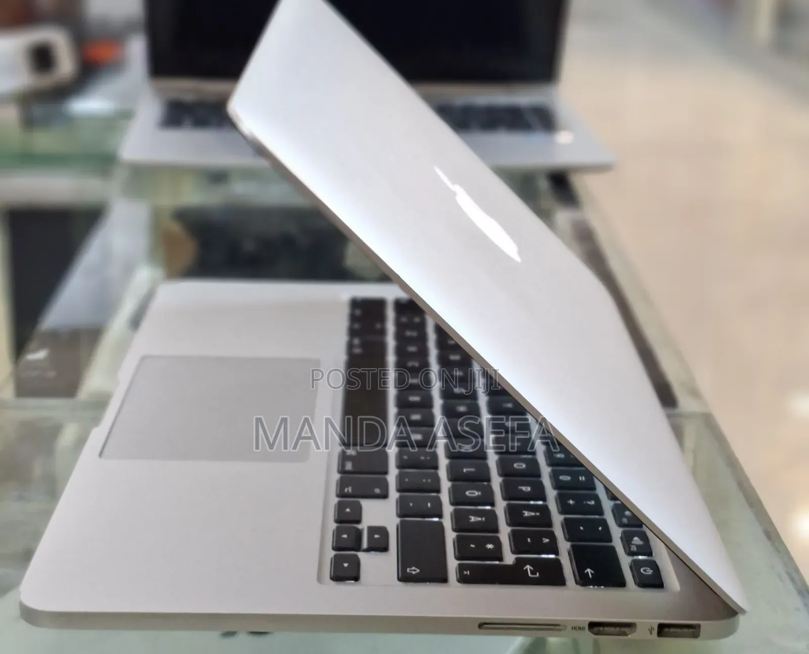 New Laptop Apple MacBook Pro 2014 8GB Intel Core I7 SSD 256GB
