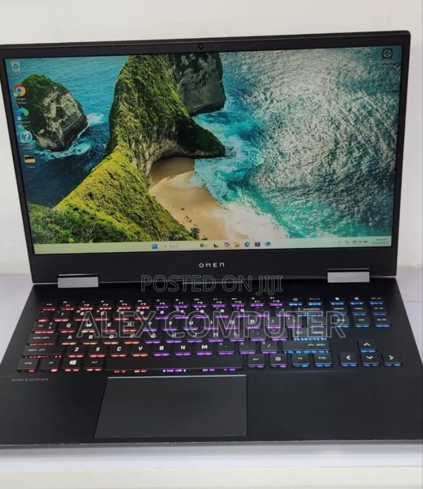 New Laptop HP Omen 15 16GB AMD Ryzen 7 SSD 512GB