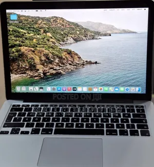 New Laptop Apple MacBook 2014 8GB Intel Core I7 SSD 256GB