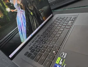 New Laptop Asus ROG Zephyrus G16 16GB Intel Core I9 SSD 1T