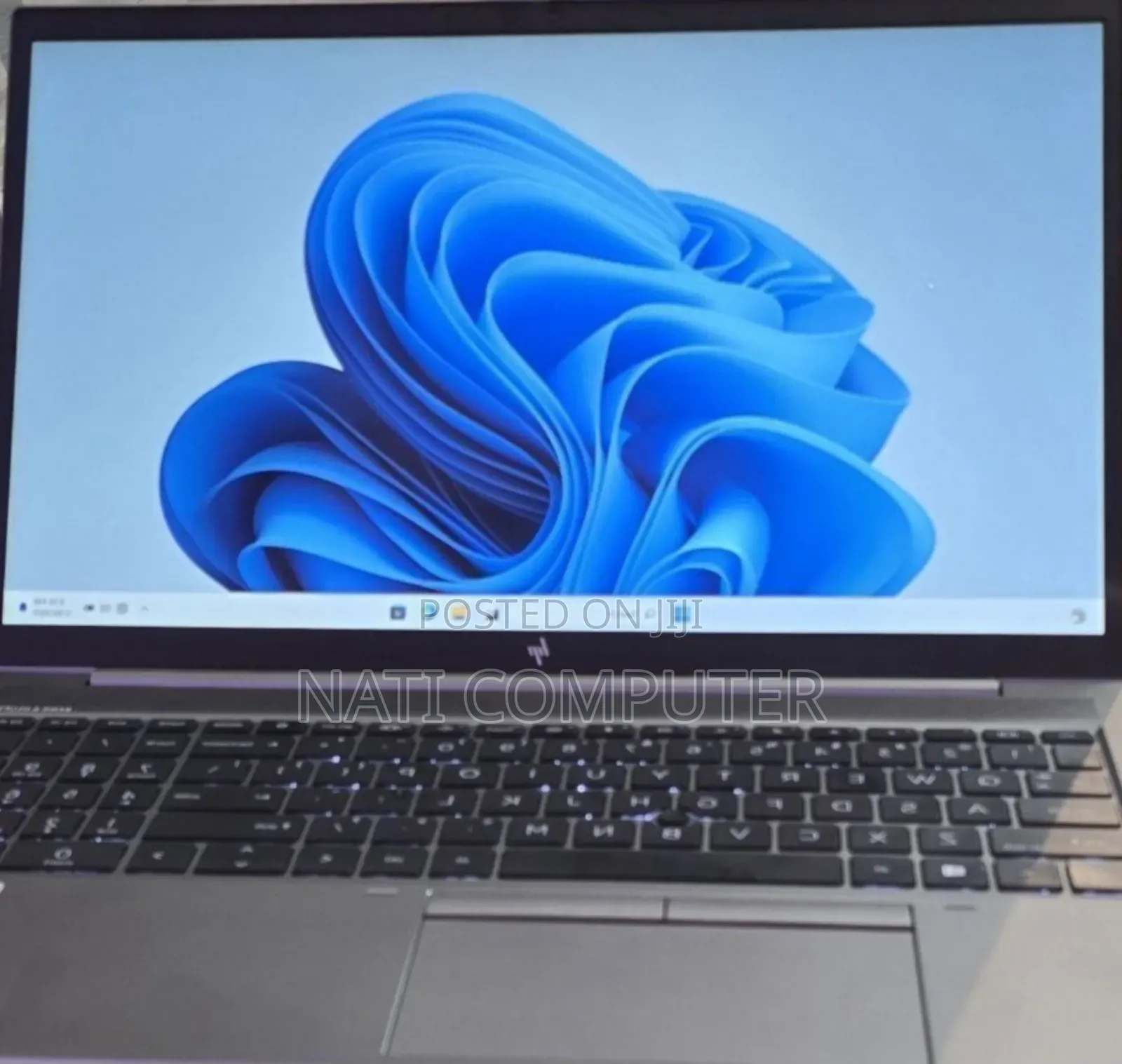 New Laptop HP ZBook Firefly 14 G7 16GB Intel Core I7 SSD 1T