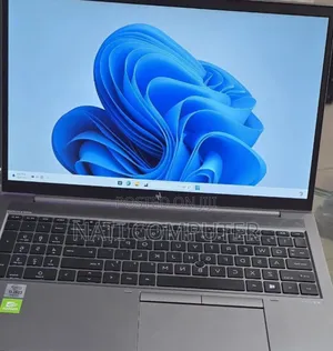 New Laptop HP ZBook Firefly 14 G7 16GB Intel Core I7 SSD 1T