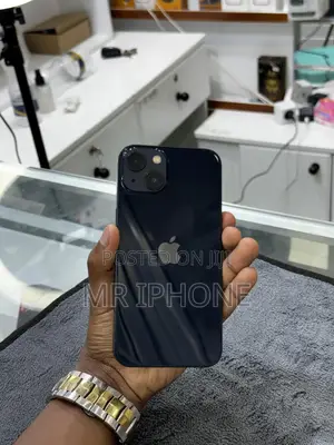 Photo - New Apple iPhone 13 128 GB Blue