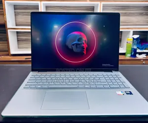 New Laptop Dell 16GB Intel Core Ultra 7 SSD 1T