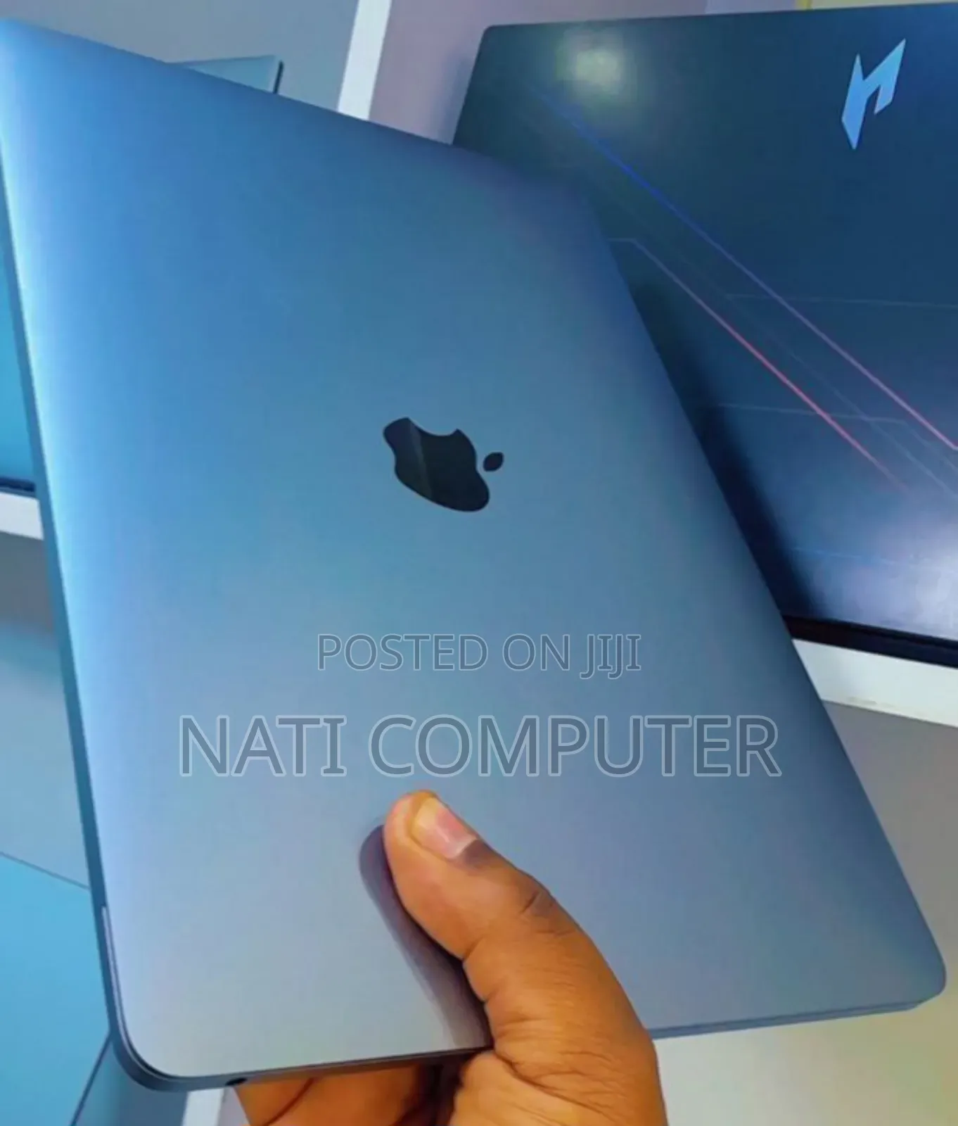 New Laptop Apple MacBook Pro M1 8GB Intel Core I5 SSD 256GB