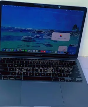 New Laptop Apple MacBook Pro M1 8GB Intel Core I5 SSD 256GB