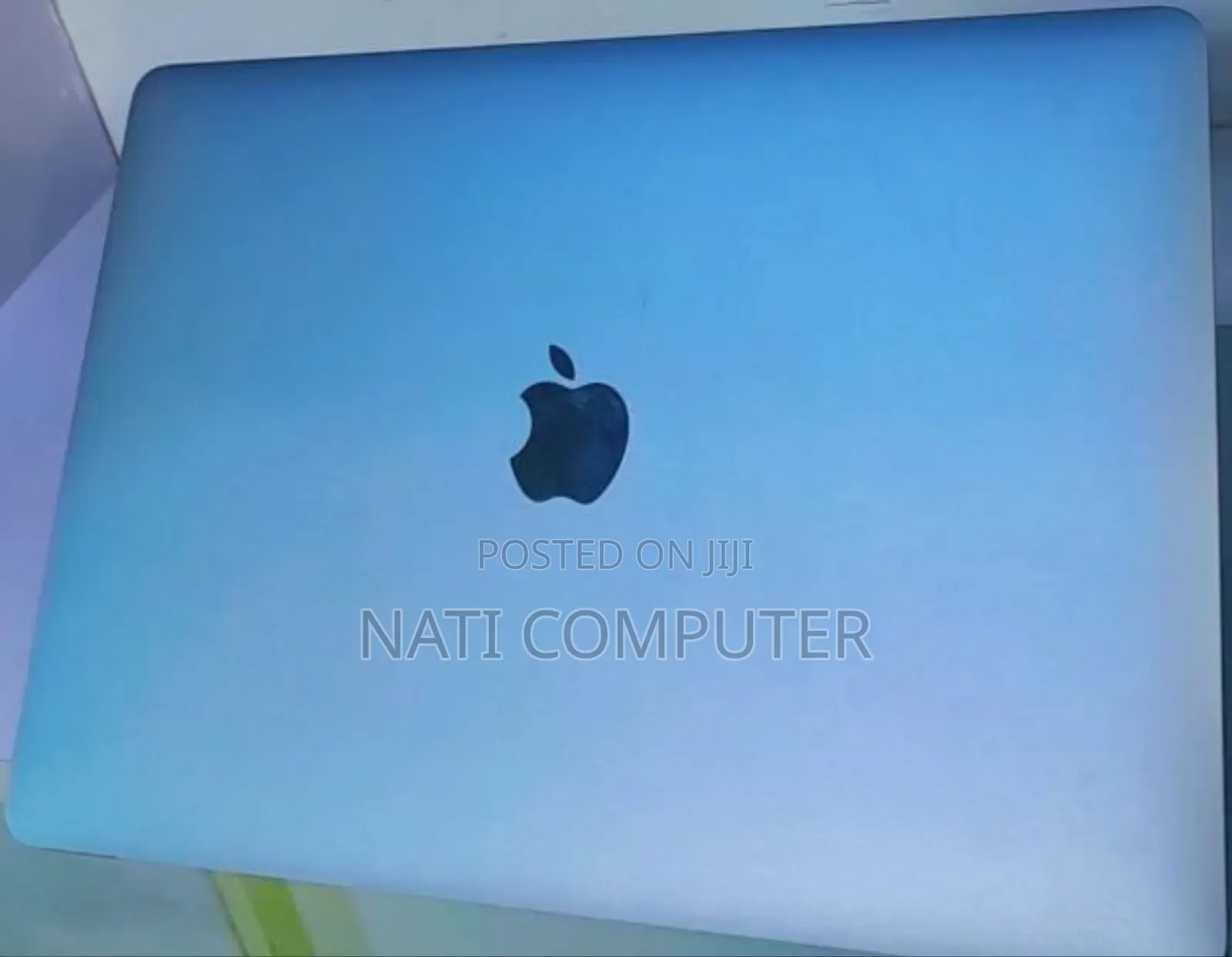 New Laptop Apple MacBook Pro M1 8GB Intel Core I5 SSD 256GB