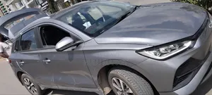 BYD E2 43 kWh 94 hp FWD 2024 Gray