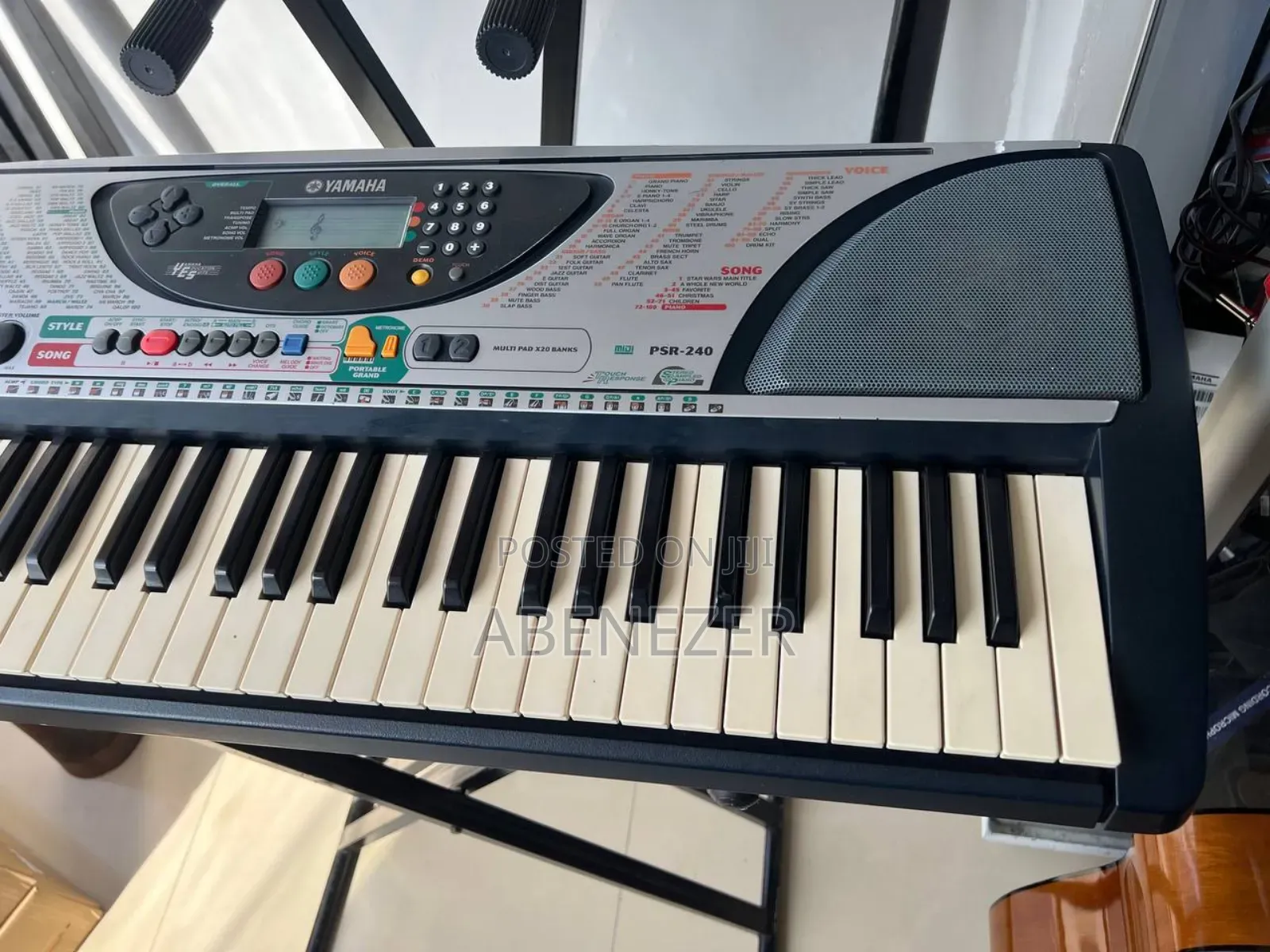 Yamaha PSR 240 Keyboard