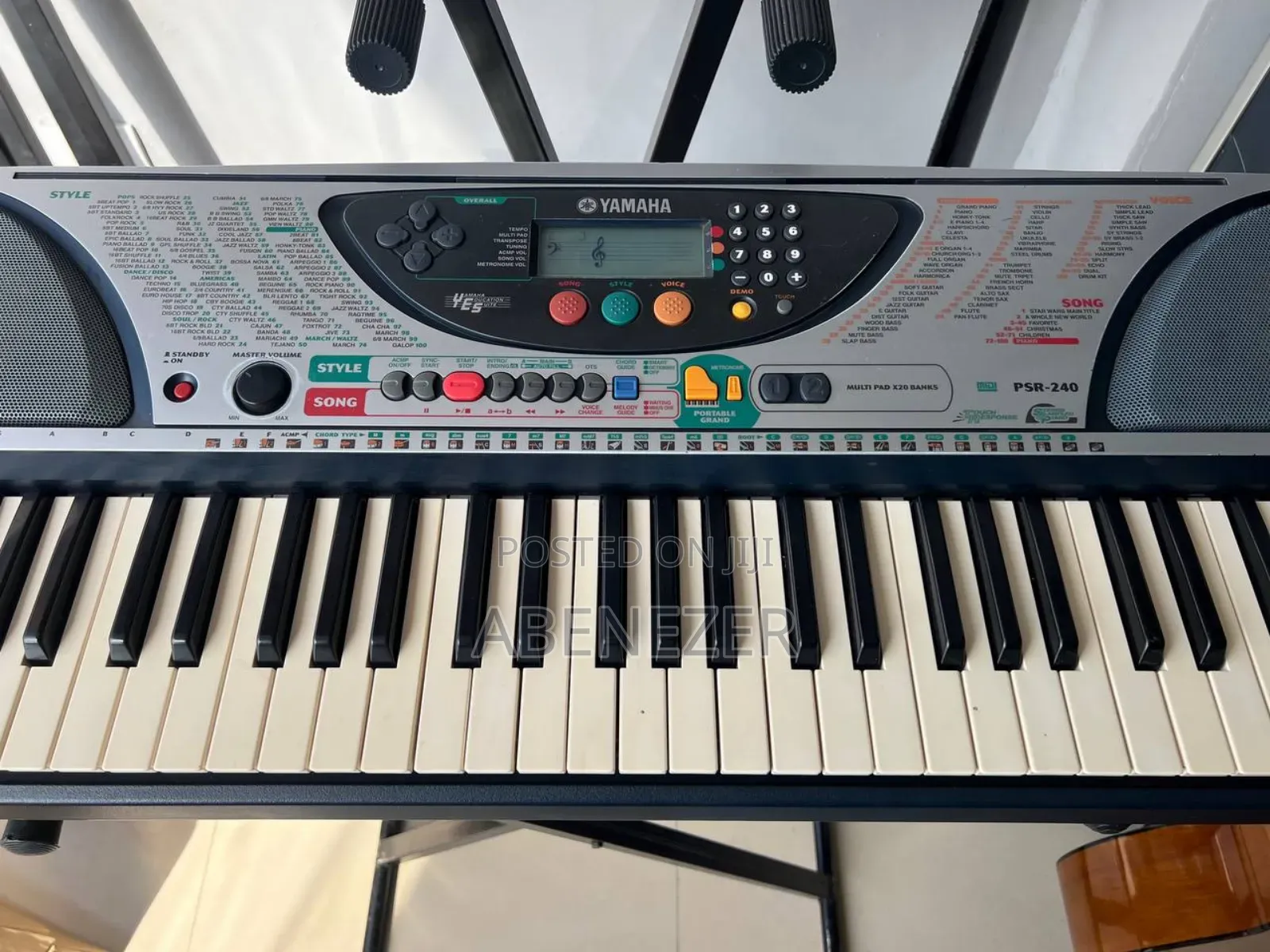 Yamaha PSR 240 Keyboard