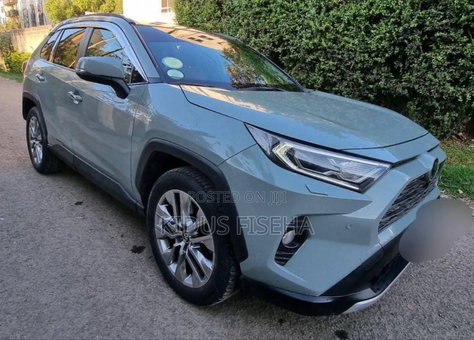 Toyota RAV4 XLE Premium FWD 2020