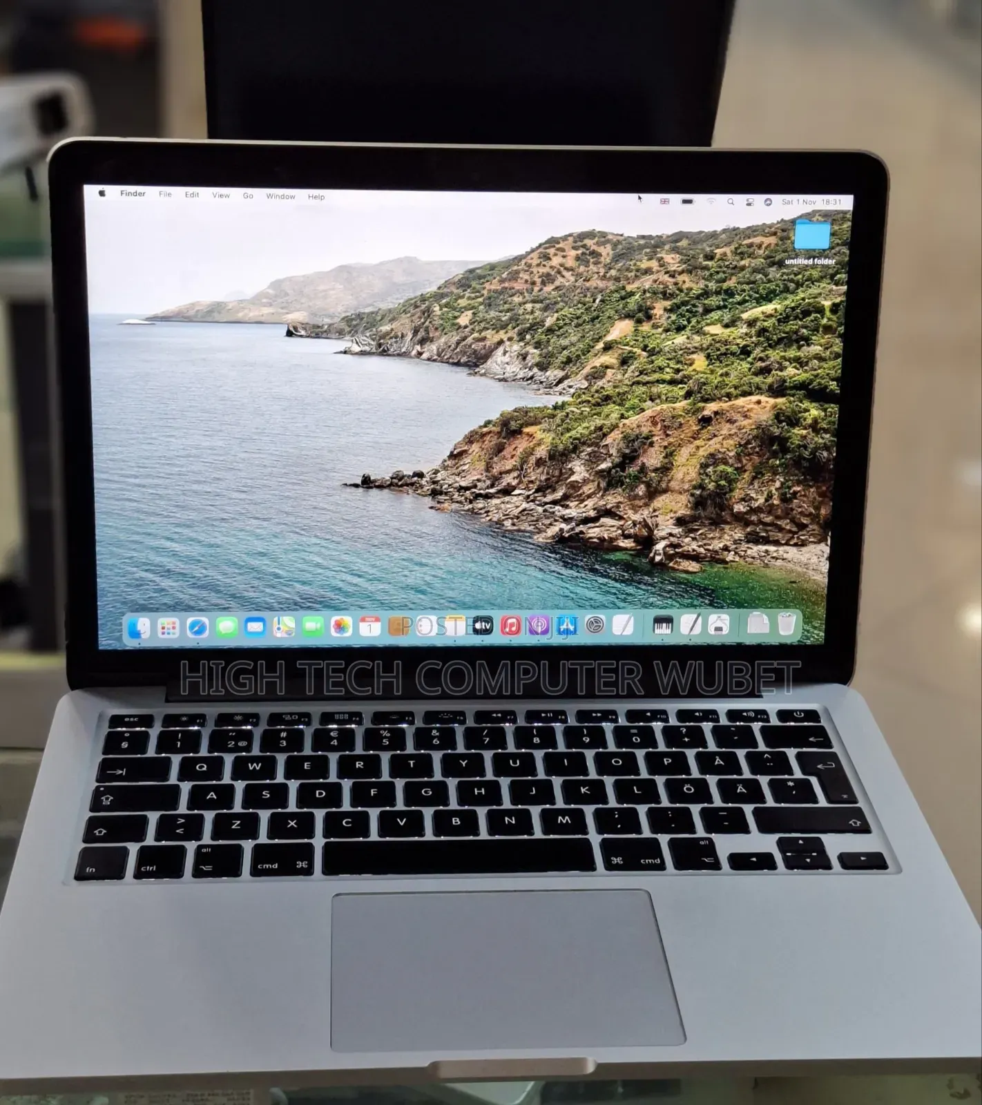 New Laptop Apple MacBook Pro 2014 8GB Intel Core I7 SSD 256GB