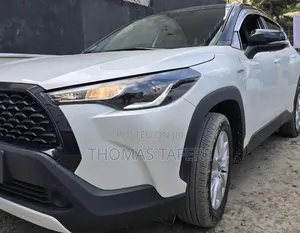 Toyota Corolla Cross Hybrid 2023