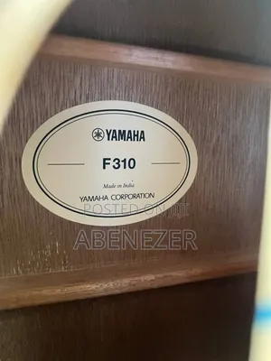 Yamaha F310 Guitar