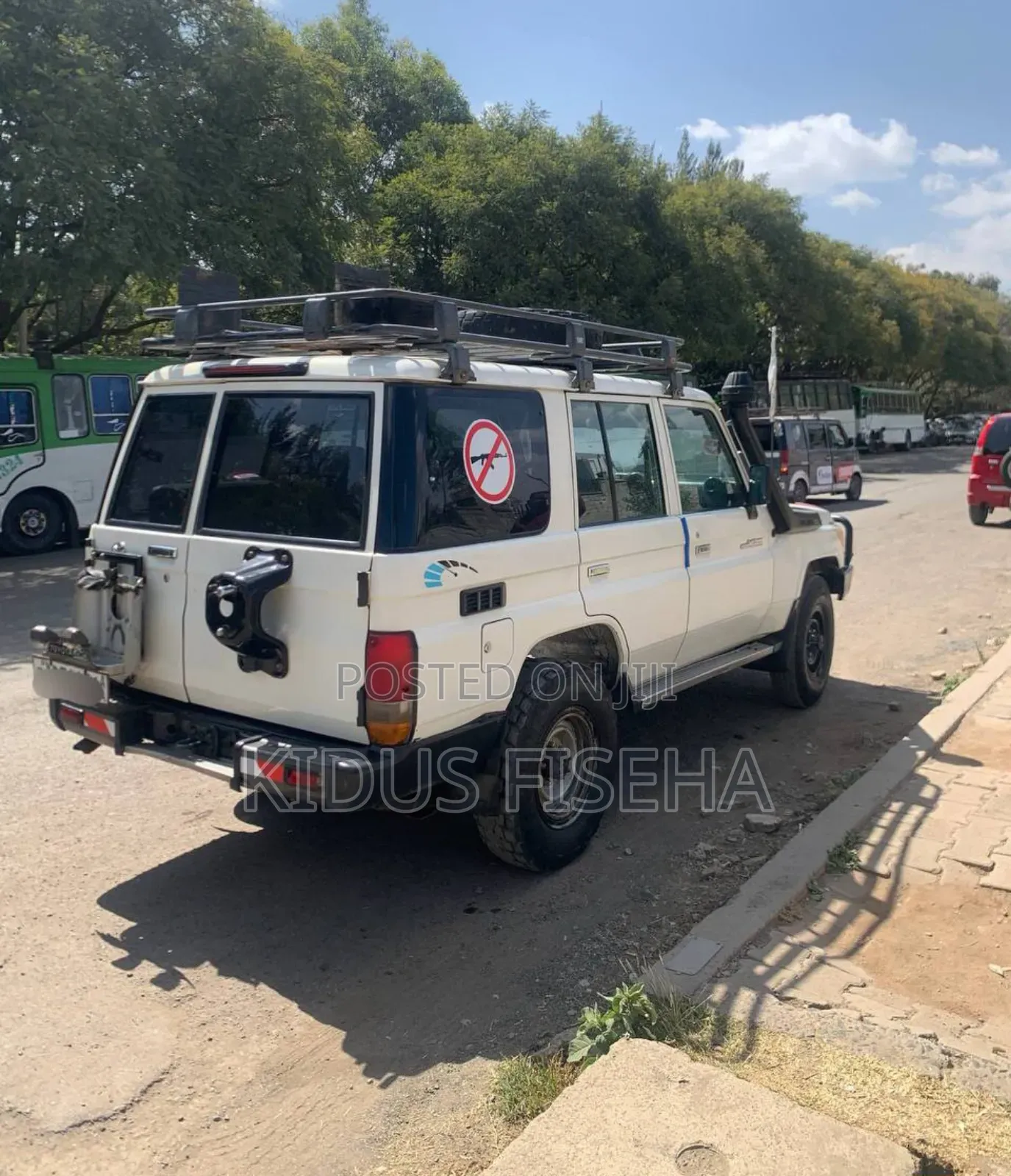 Toyota Land Cruiser 2016 White