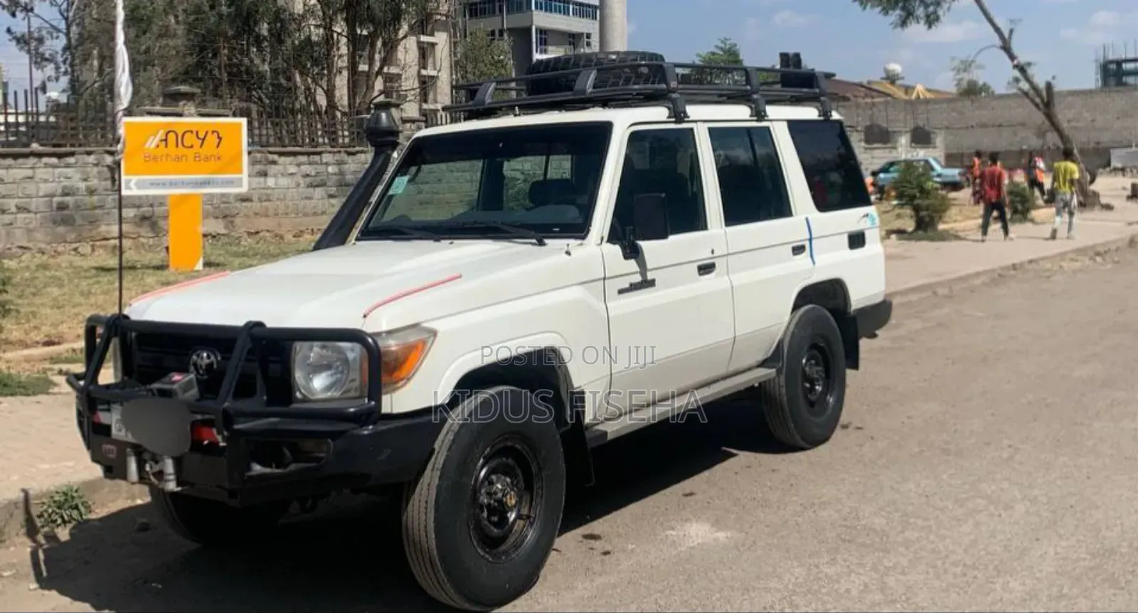 Toyota Land Cruiser 2016 White