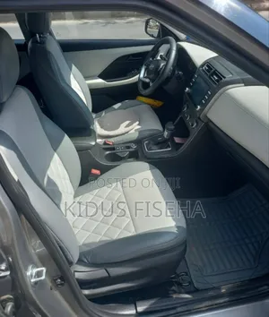 New Hyundai Creta 2023 Silver