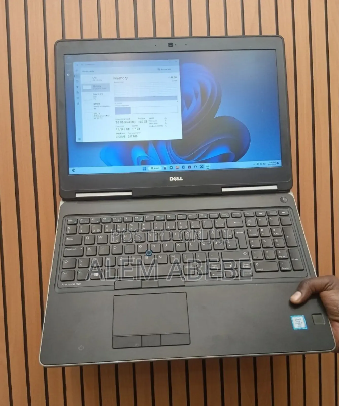 New Laptop Dell Precision 7520 16GB Intel Core I7 SSD 512GB