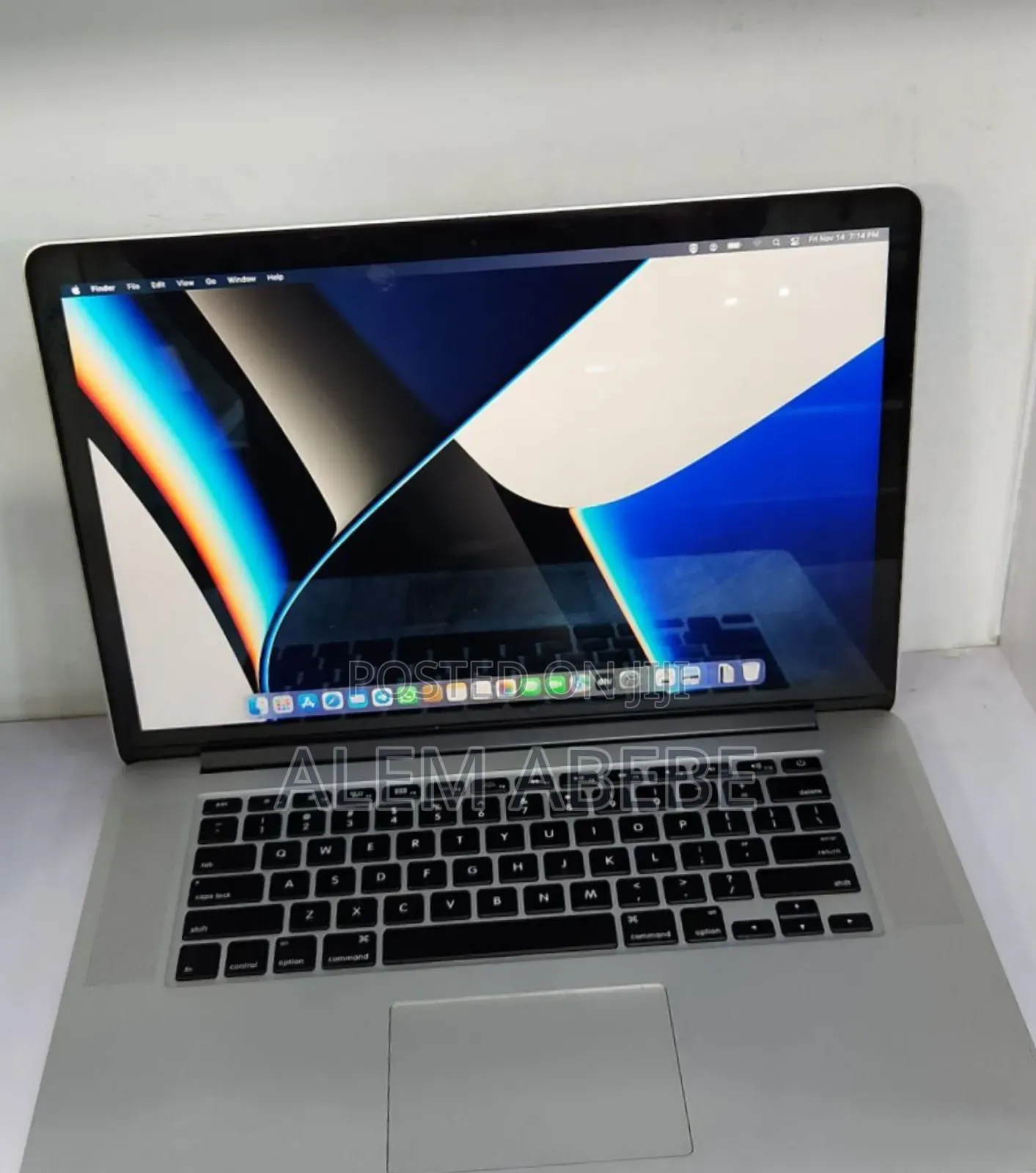 New Laptop Apple MacBook Pro 2015 16GB Intel Core I7 SSD 512GB