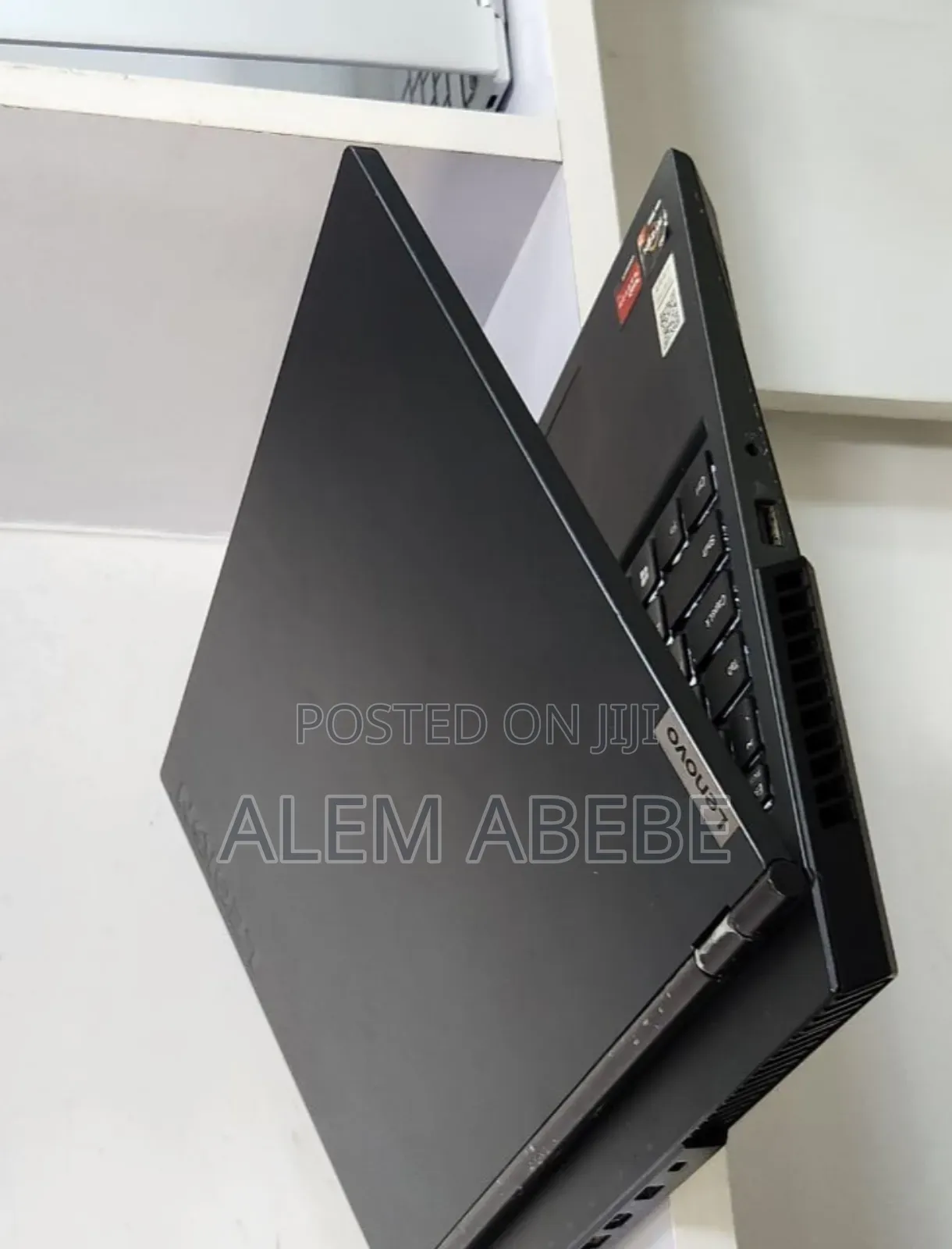 New Laptop Lenovo 16GB AMD Ryzen 7 SSD 1T