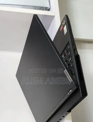 New Laptop Lenovo 16GB AMD Ryzen 7 SSD 1T
