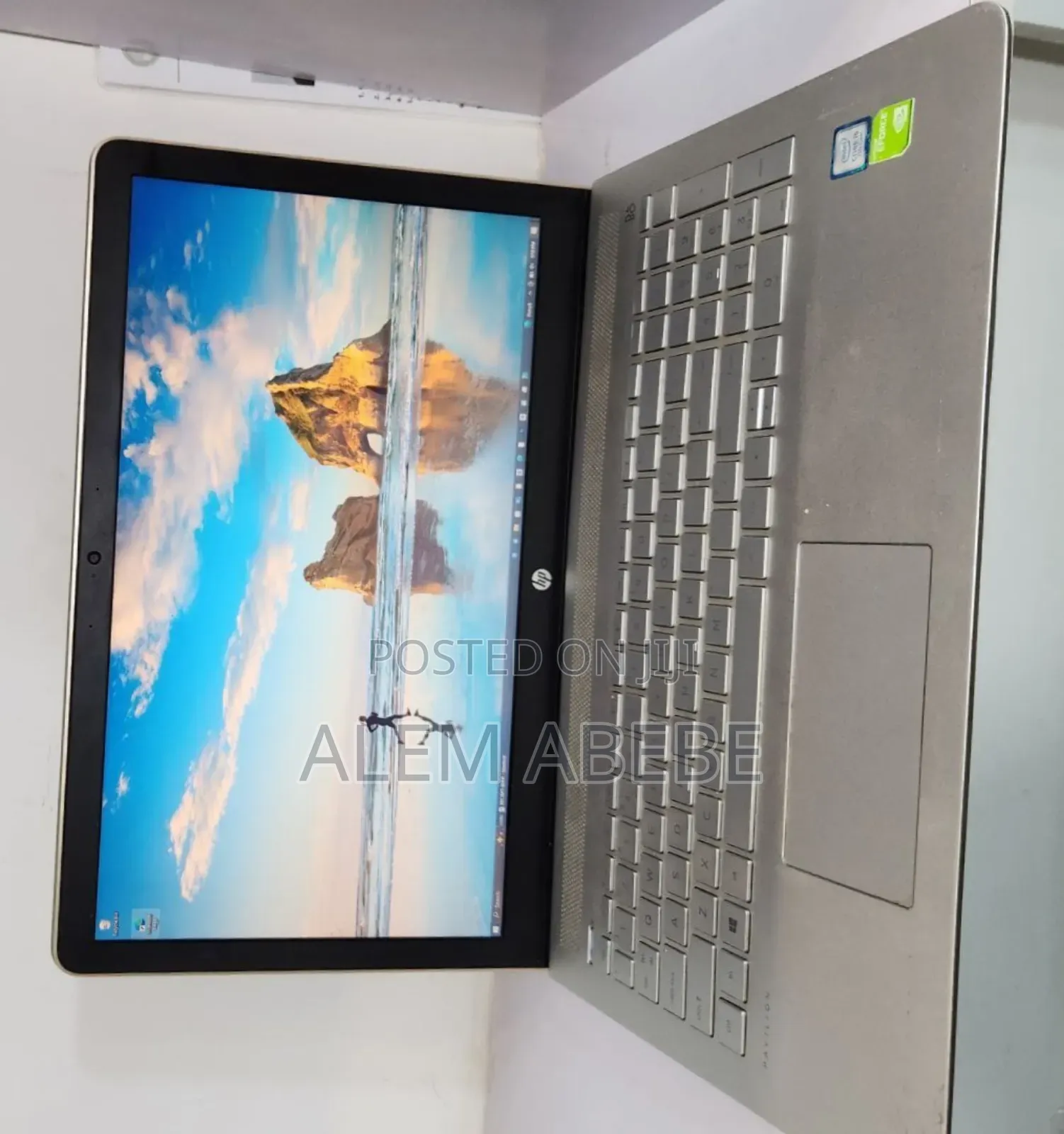 New Laptop HP Pavilion 15 8GB Intel Core I5 HDD 1T