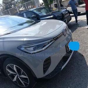 Volkswagen ID.4 2024 Gray