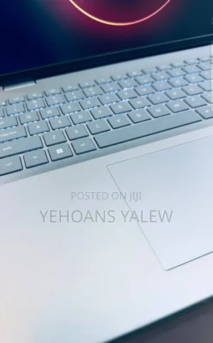 New Laptop Dell Inspiron 16 5620 16GB Intel Core Ultra 7 SSD 1T