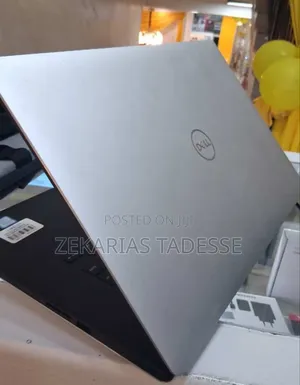 Photo - New Laptop Dell Precision 5540 16GB Intel Core i7 SSD 512GB