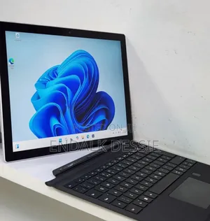 Photo - New Laptop Microsoft Surface Pro 7 16GB Intel Core I5 SSD 256GB