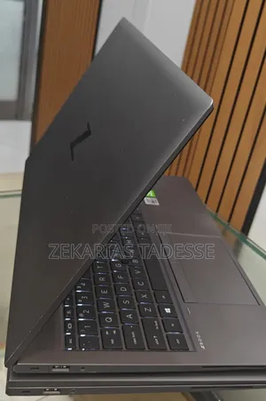 New Laptop HP ZBook 15 16GB Intel Core I7 SSD 512GB