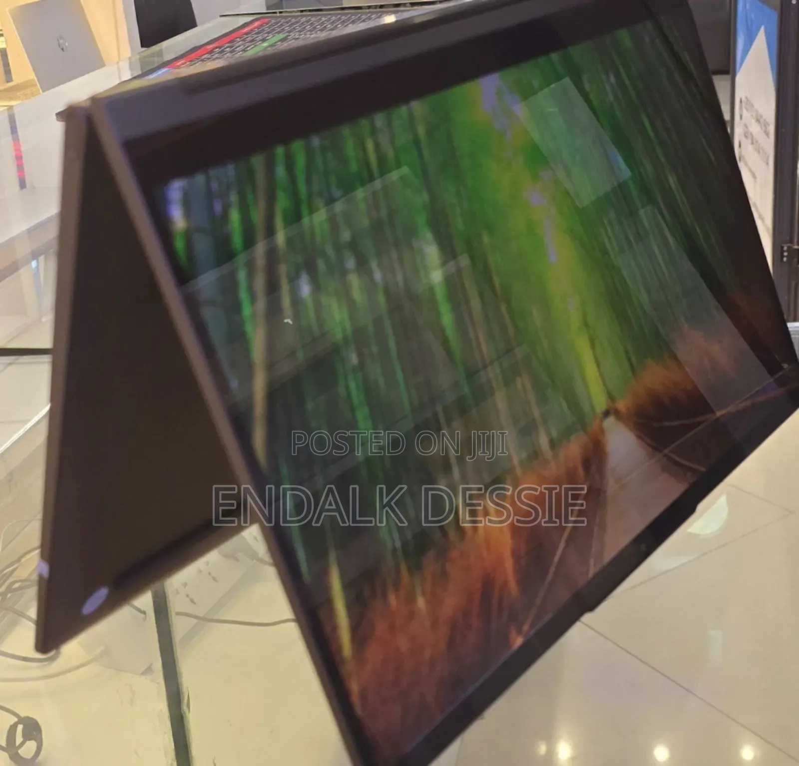 New Laptop Lenovo Yoga 7i 16GB Intel Core I7 SSD 1T