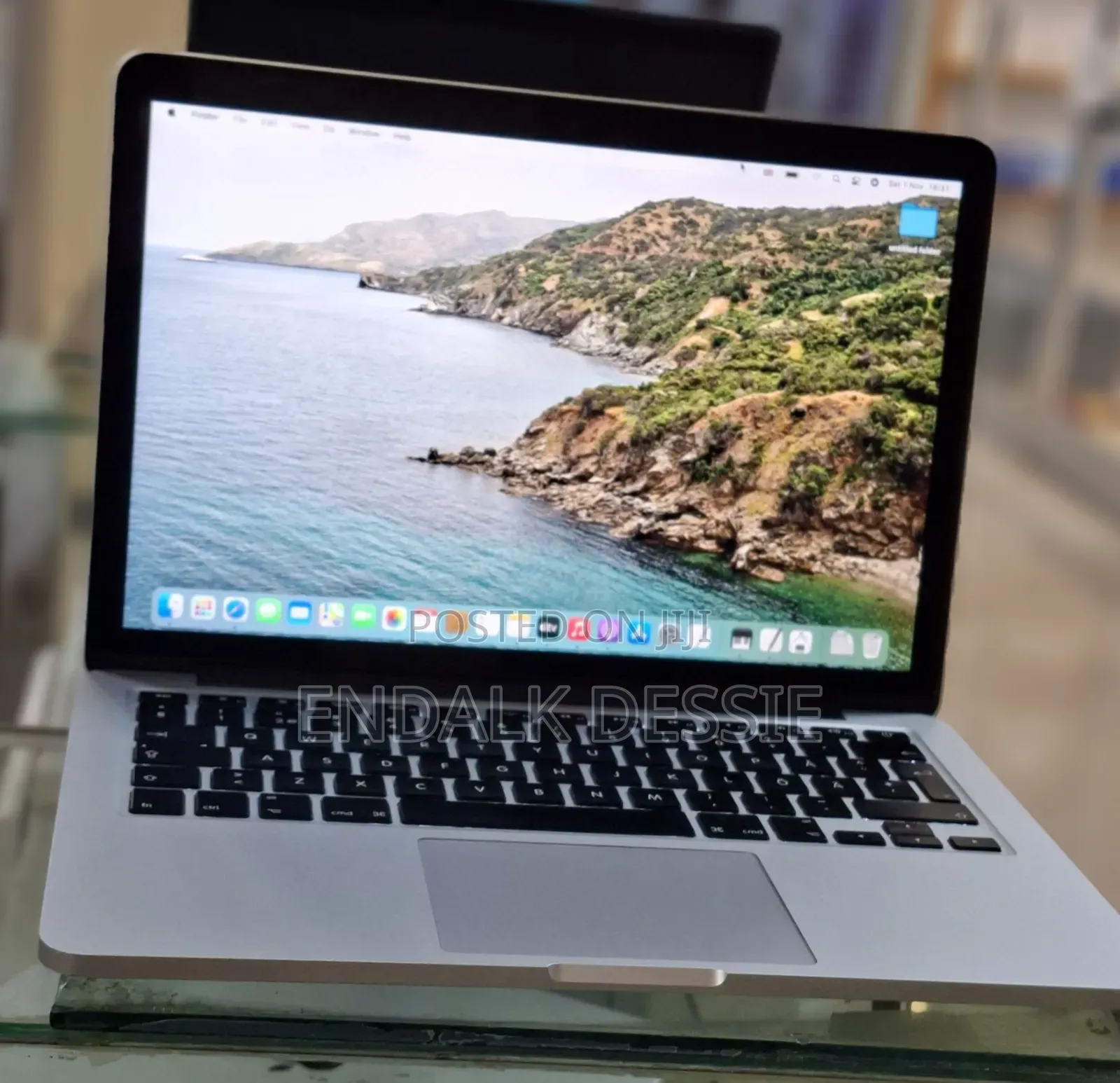 New Laptop Apple MacBook 2014 8GB Intel Core I7 SSD 256GB