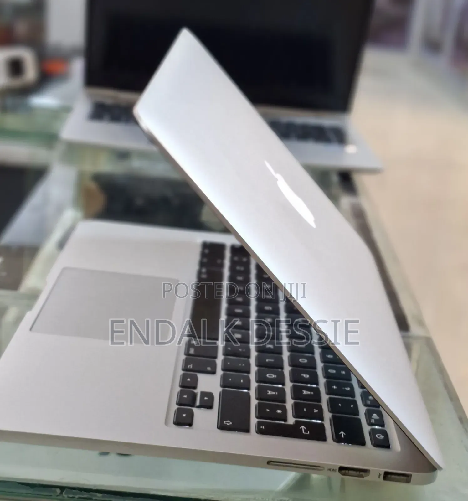 New Laptop Apple MacBook 2014 8GB Intel Core I7 SSD 256GB