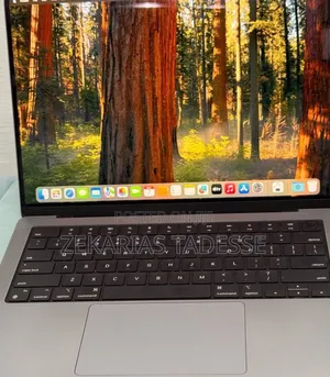 Photo - New Laptop Apple MacBook Pro M1 16GB Apple M1 SSD 512GB