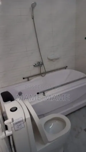 5bdrm Villa in Addis Abeba, Bole for sale