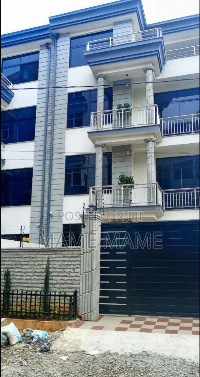 10bdrm House in Addis Abeba, Bole for sale