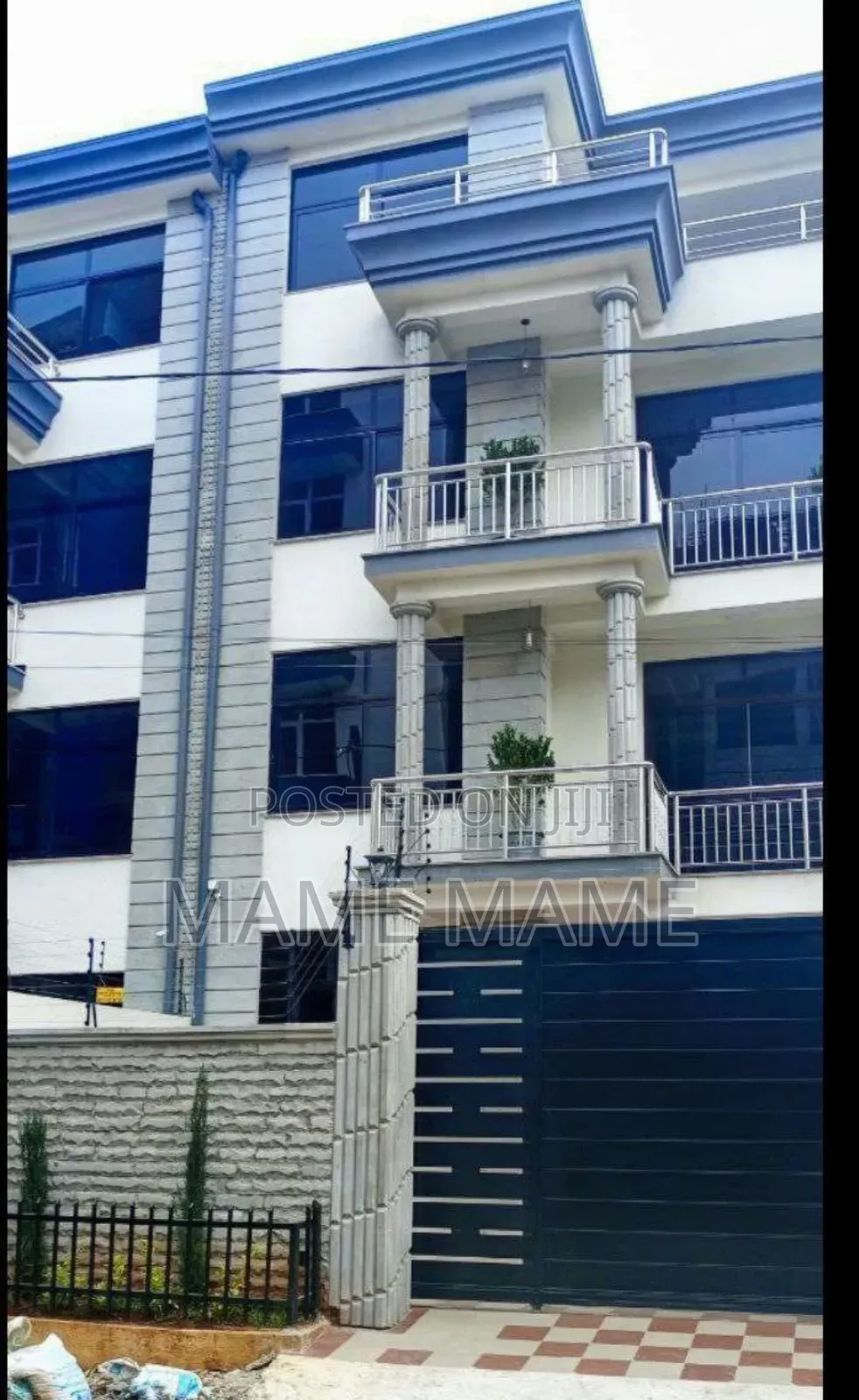 10bdrm House in Addis Abeba, Bole for sale